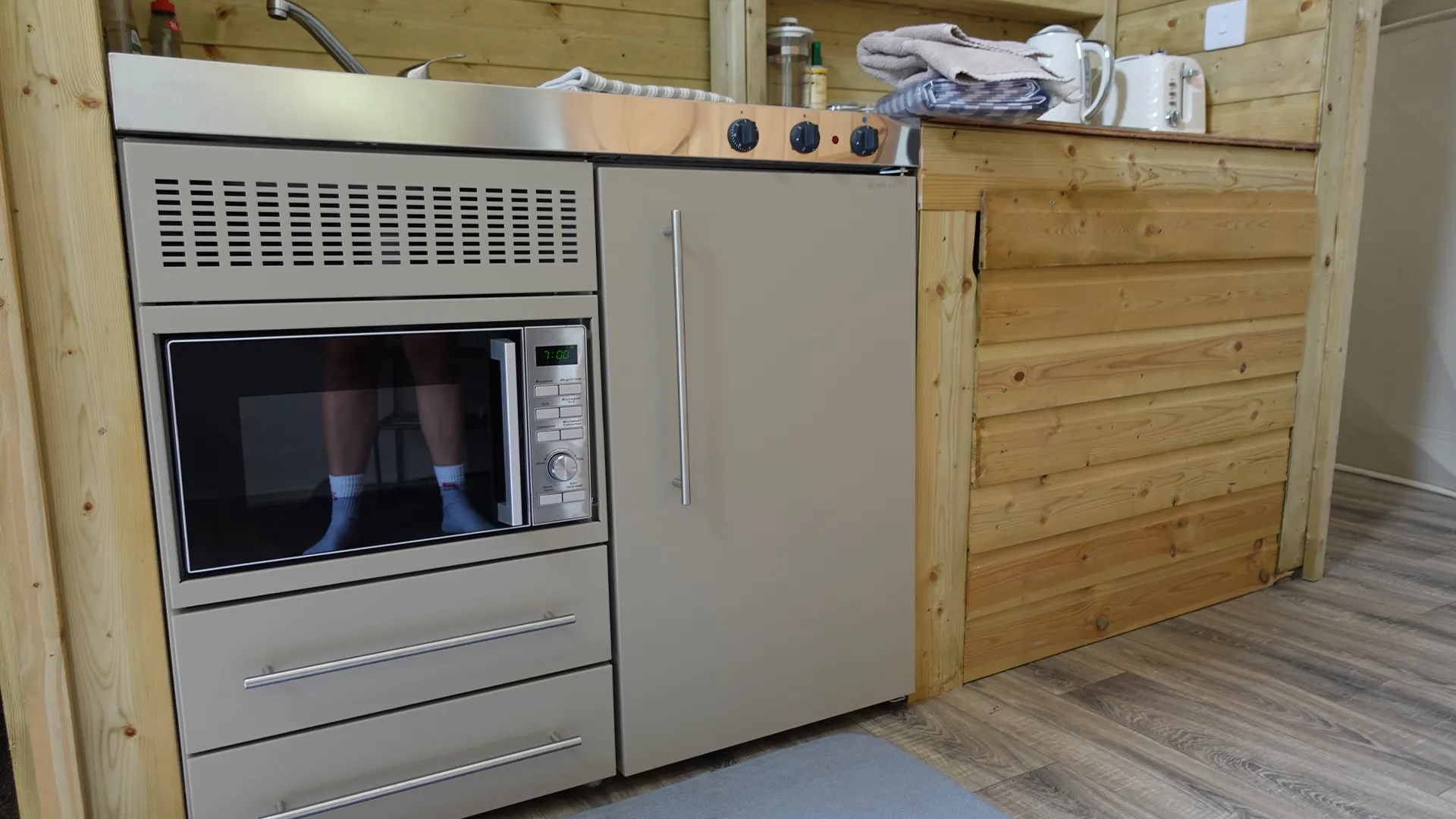 trudomes Compact Kitchenette